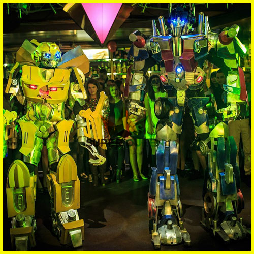 Super Queen-Movie Props Transformers Costumes Bumblebee Optimus Prime Costumes are Popular in Ukraine for Parties and Events